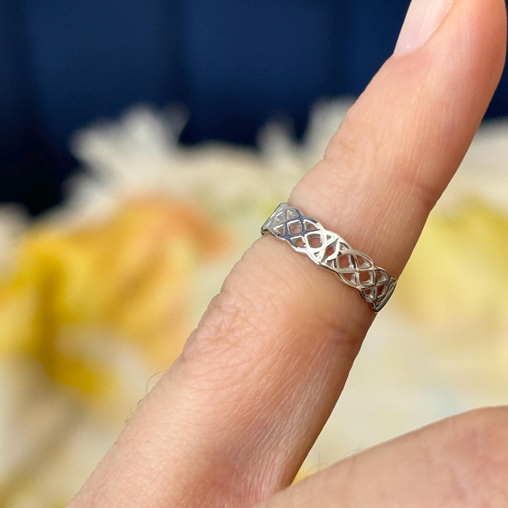 14k White Gold Polished Celtic Knot Toe Ring
