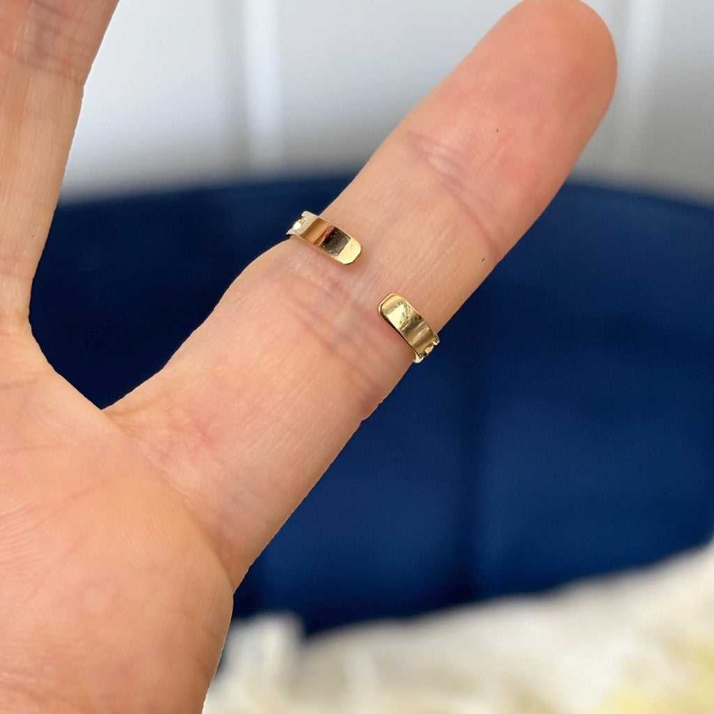 14k Gold and Rhodium Two-tone Diamond-cut Design Band Toe Ring