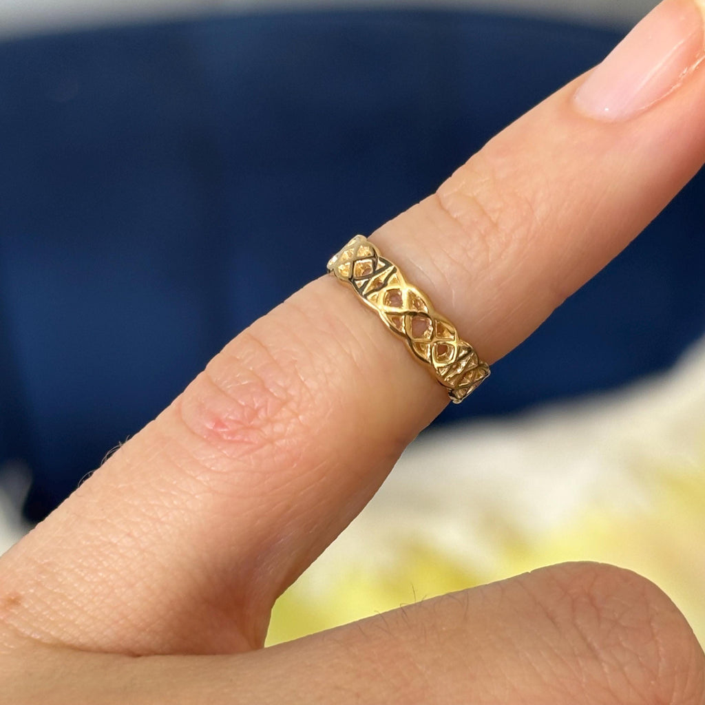 14k Gold Polished Celtic Trinity Knot Toe Ring