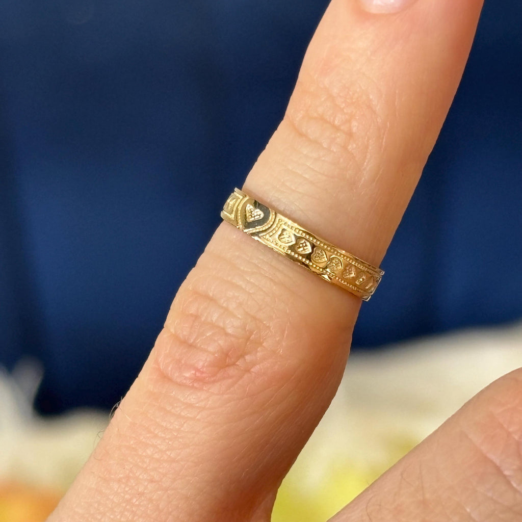 14k Carved Heart Design Open Band Adjustable Toe Ring