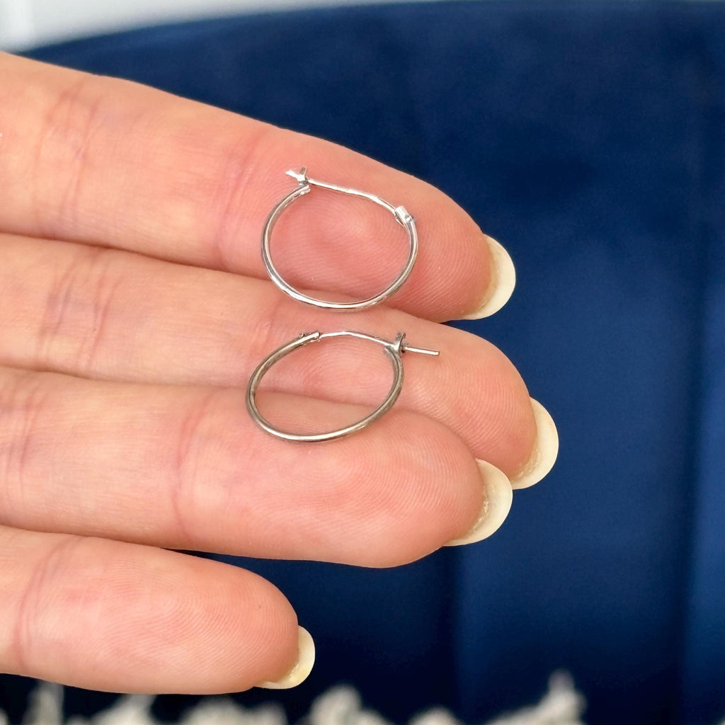 10k White Gold Polished Hoop Earrings