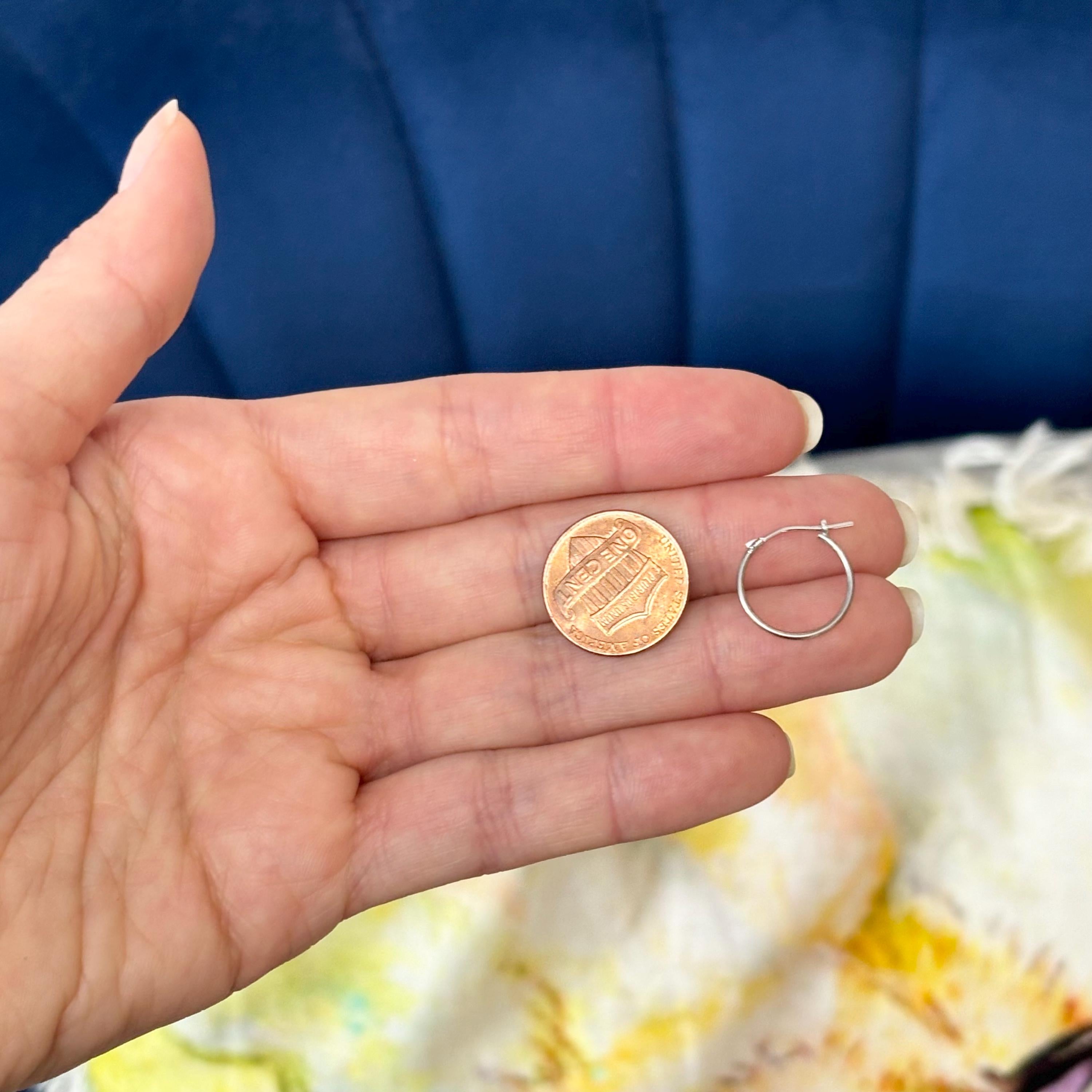 10k White Gold Polished Hoop Earrings