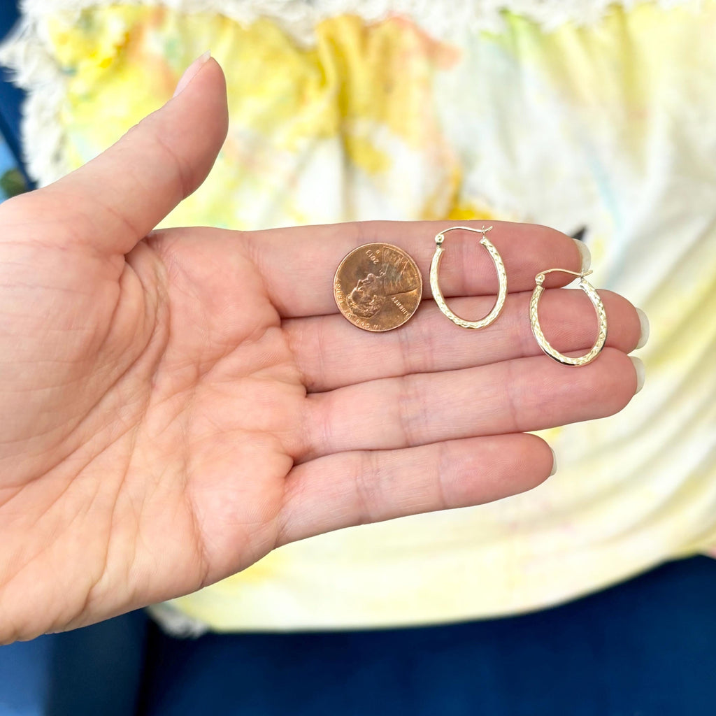 10k Gold textured Diamond-cut Oval Hoop Earrings