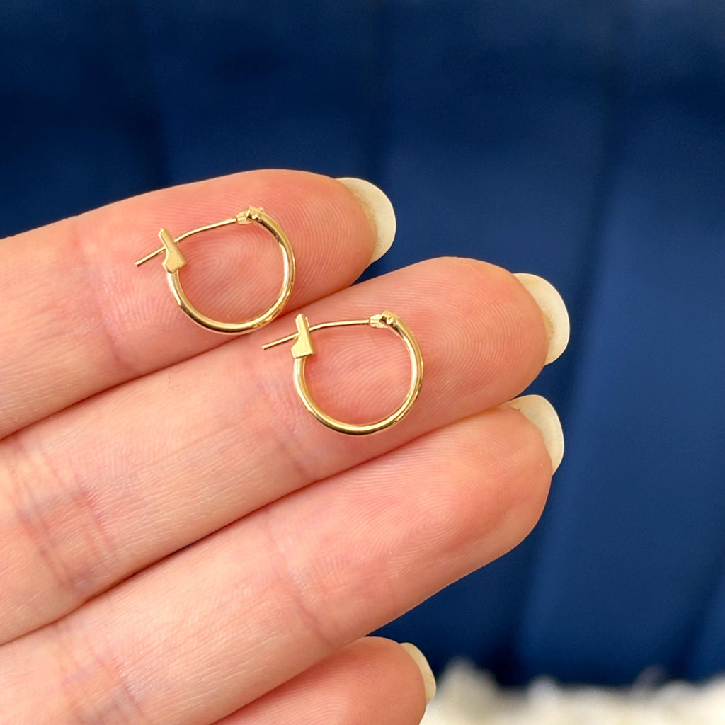 14k Gold Small Huggie Hoop Earrings