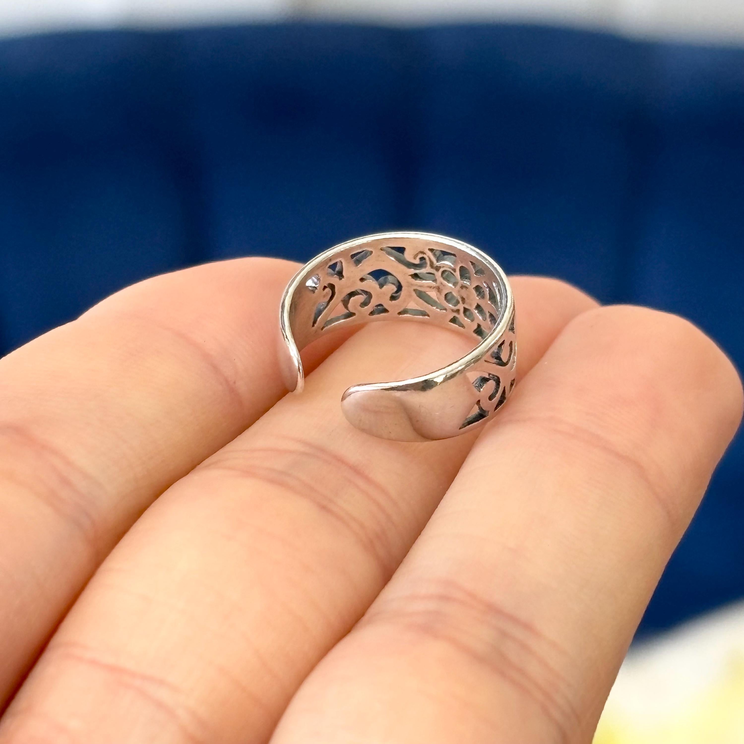 Sterling Silver Antiqued Floral Open-design Open Band Toe Ring