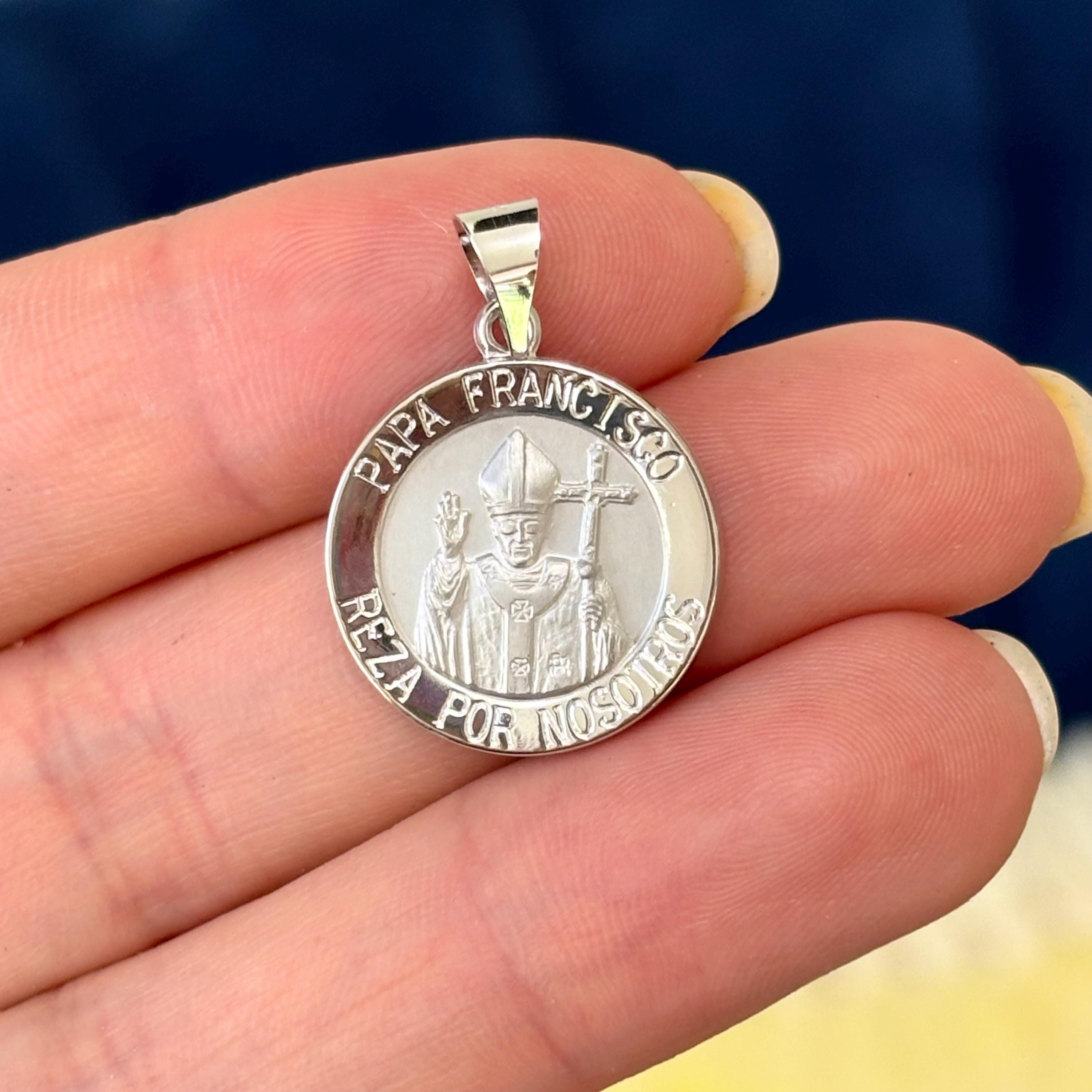 14k White Gold Pope Francis Round Medal Pendant – Satin Polished Religious Jewelry Papa Francisco