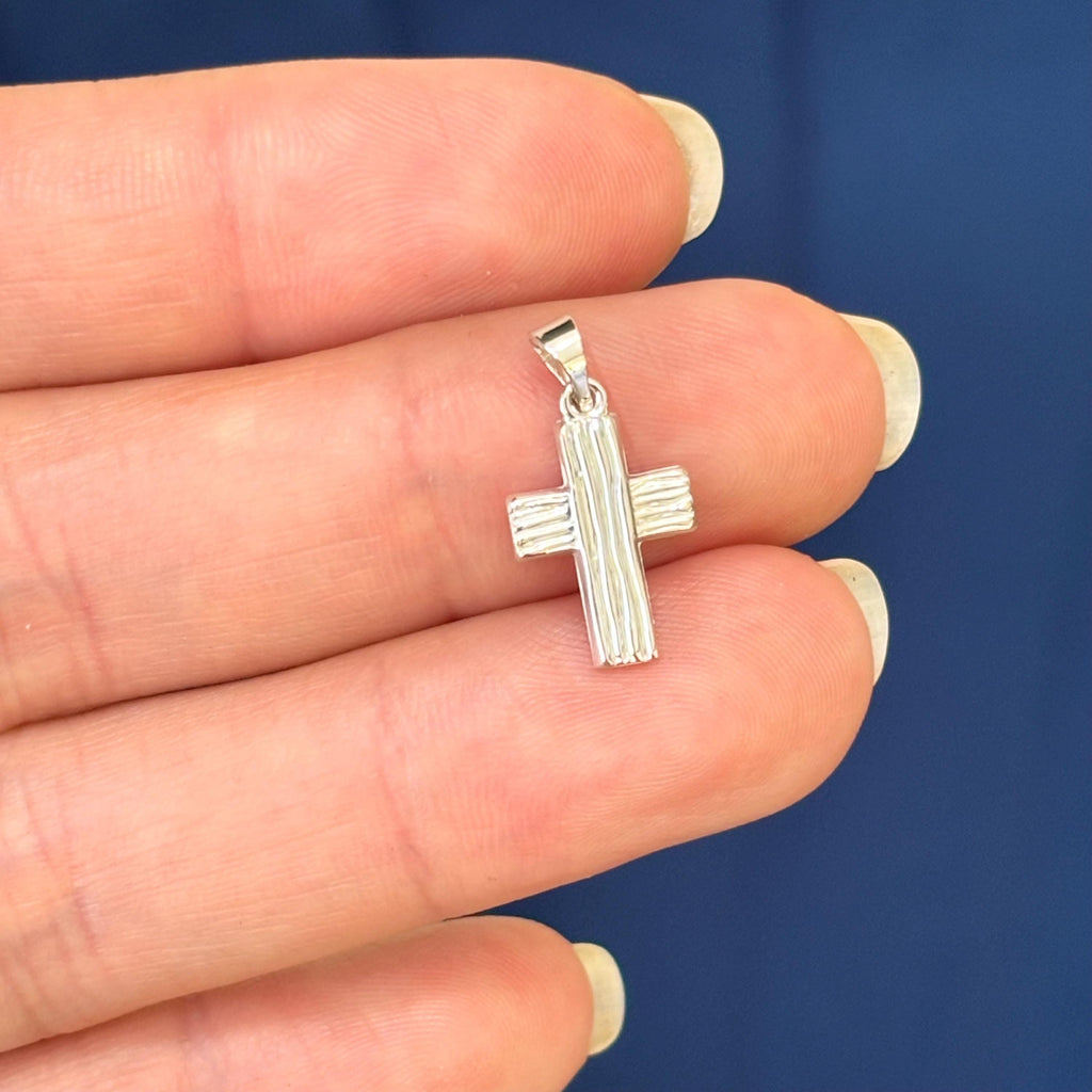 Sterling Silver Rugged Wood-grain Small Cross Pendant
