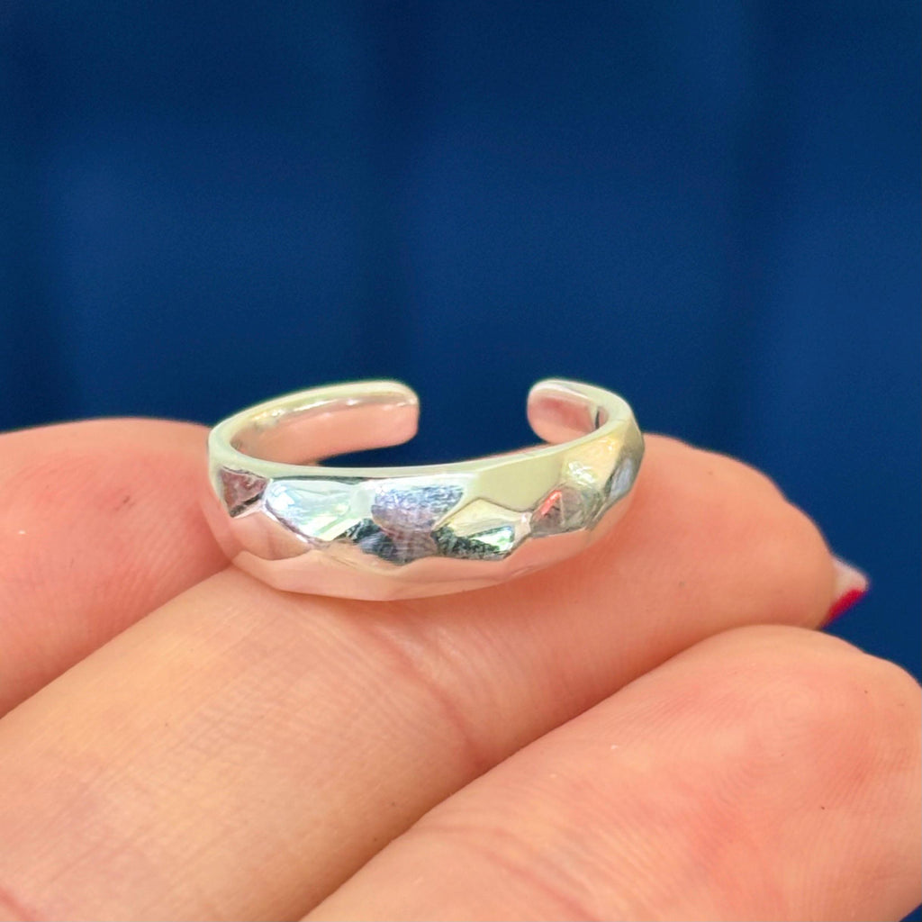 Sterling Silver Softened-faceted Domed Open Band Toe Ring
