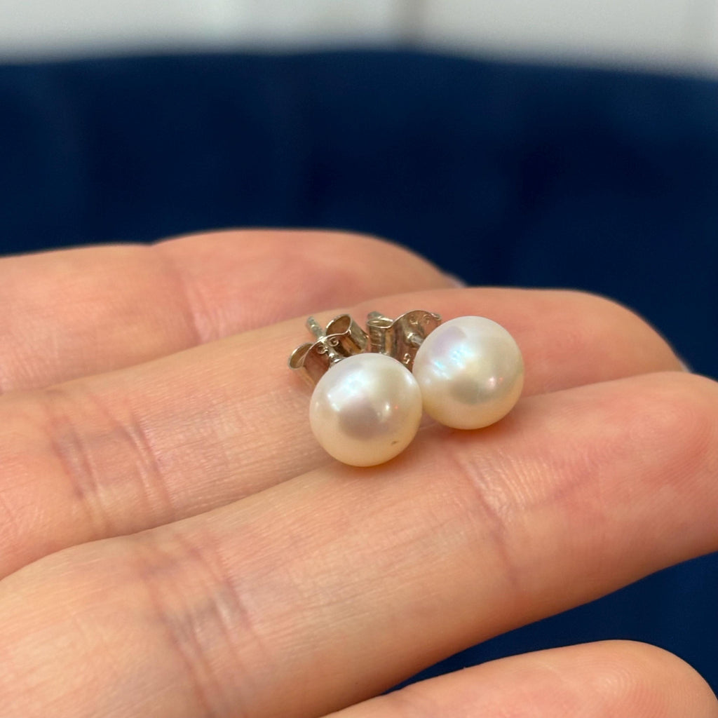 Sterling Silver 8-8.5mm White Freshwater Cultured Pearl Post Earrings