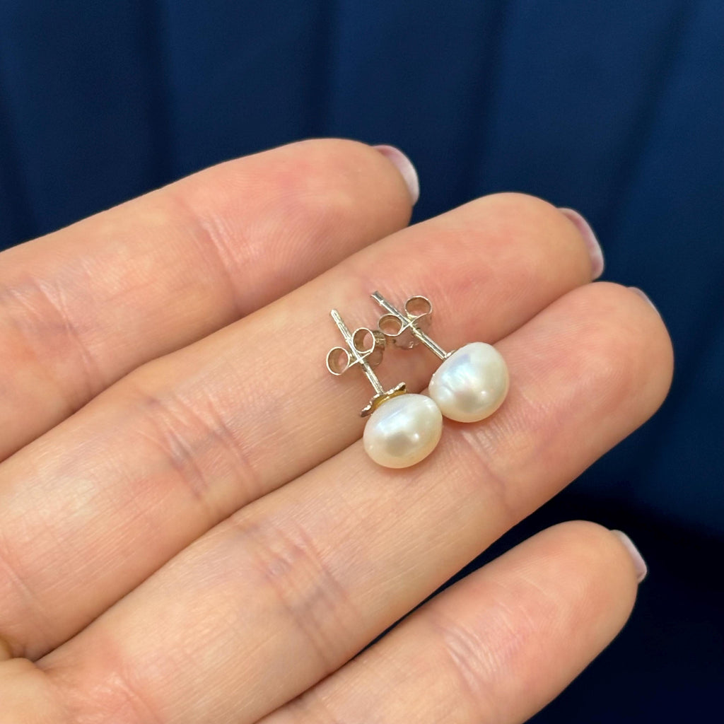 Sterling Silver 8-8.5mm White Freshwater Cultured Pearl Post Earrings