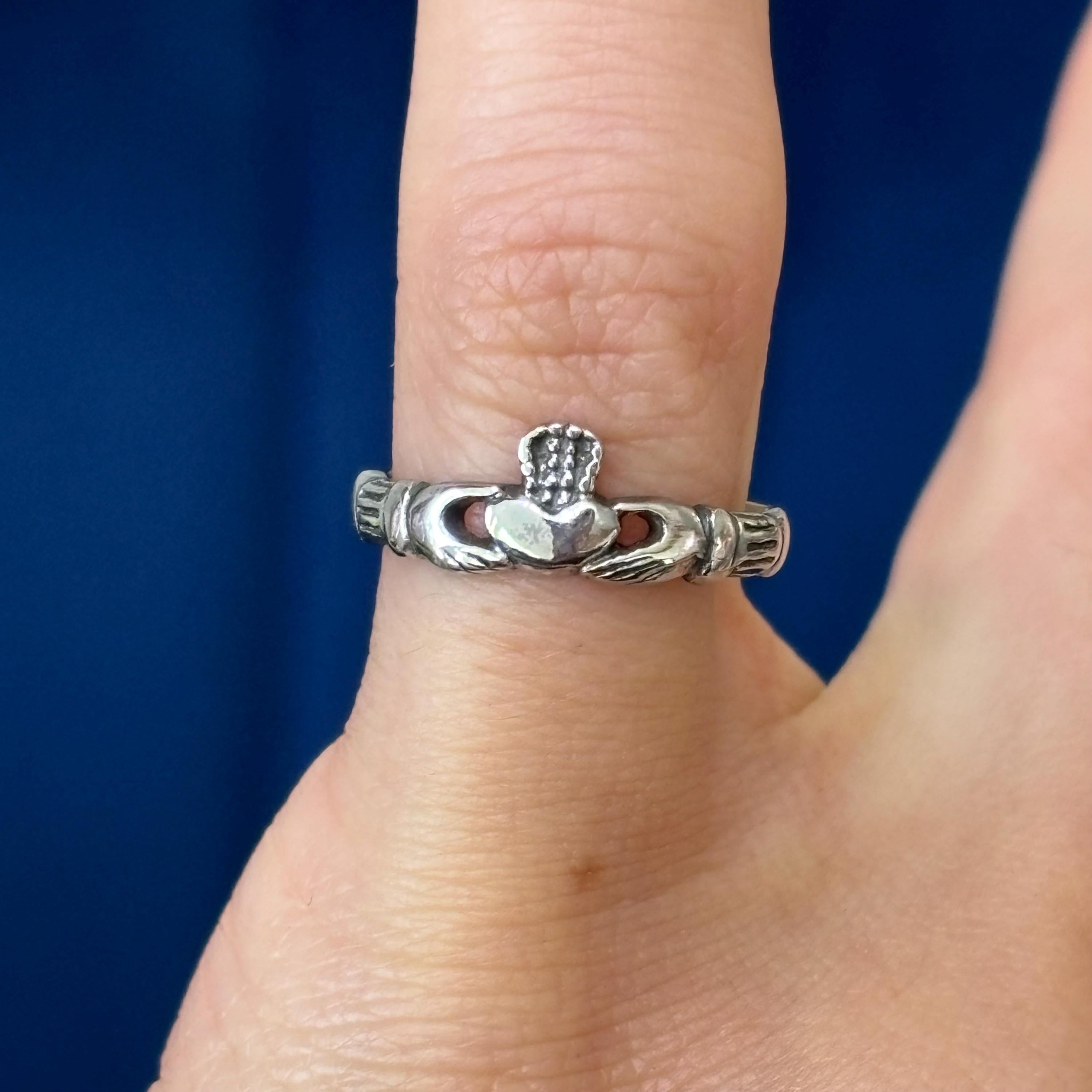 Sterling Silver Polished Celtic Claddagh Toe Ring