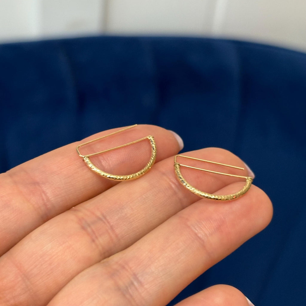 14k Half Circle Diamond-cut Threader Earrings