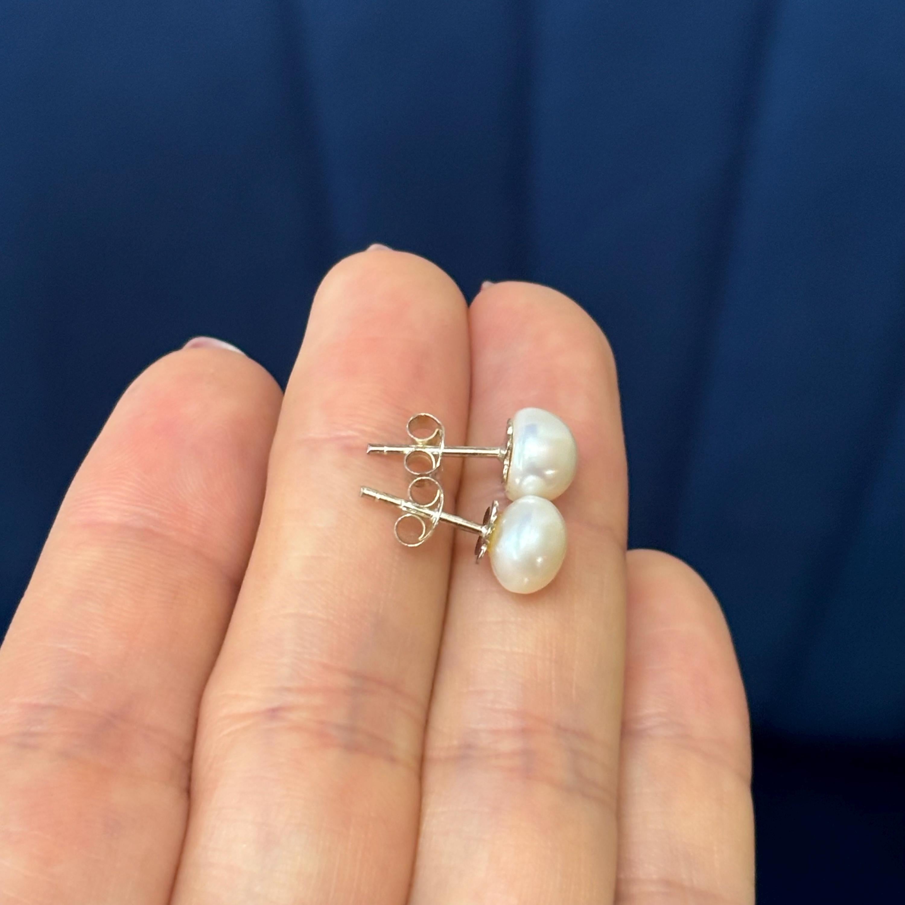 Sterling Silver 8-8.5mm White Freshwater Cultured Pearl Post Earrings
