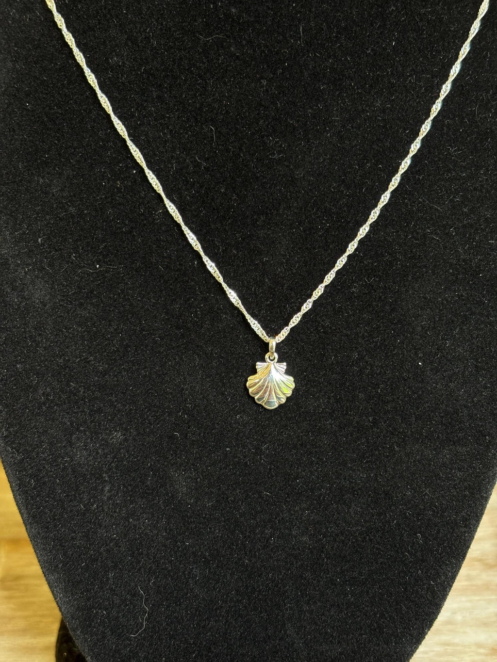 Sterling Silver Shell Charm Pendant