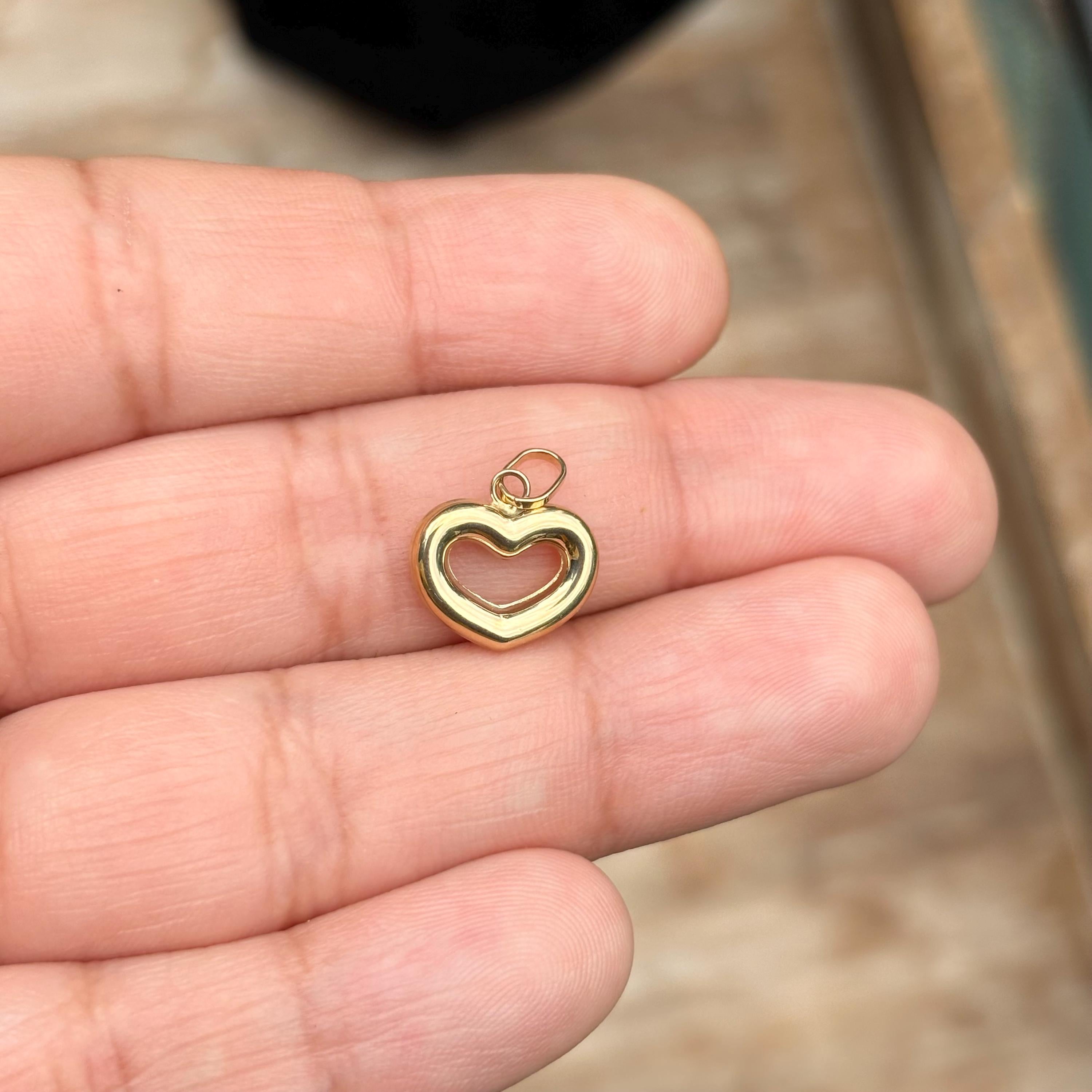 14K Gold Cut-out Puffed Heart Charm Pendant Small