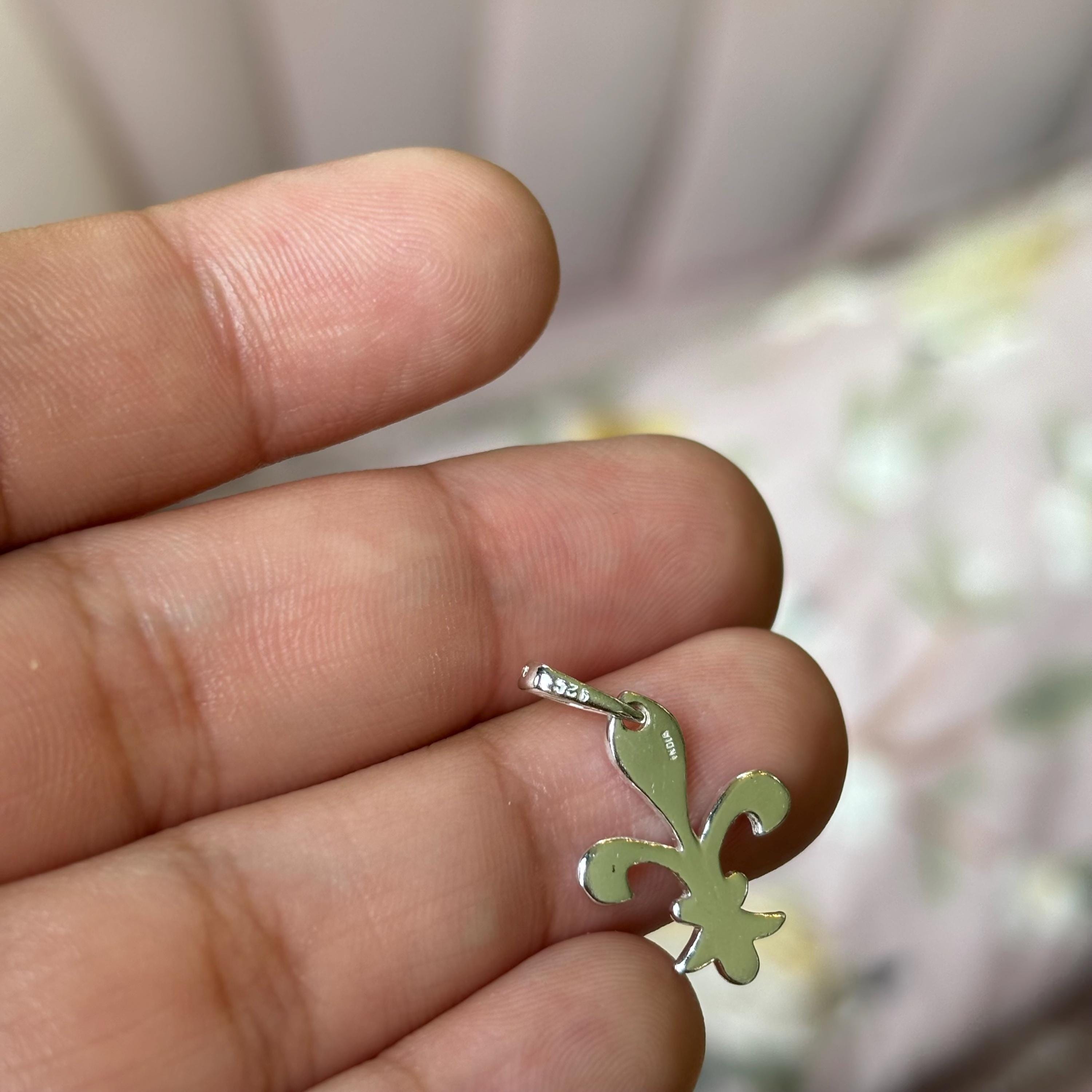 Sterling Silver Fleur De Lis Pendant