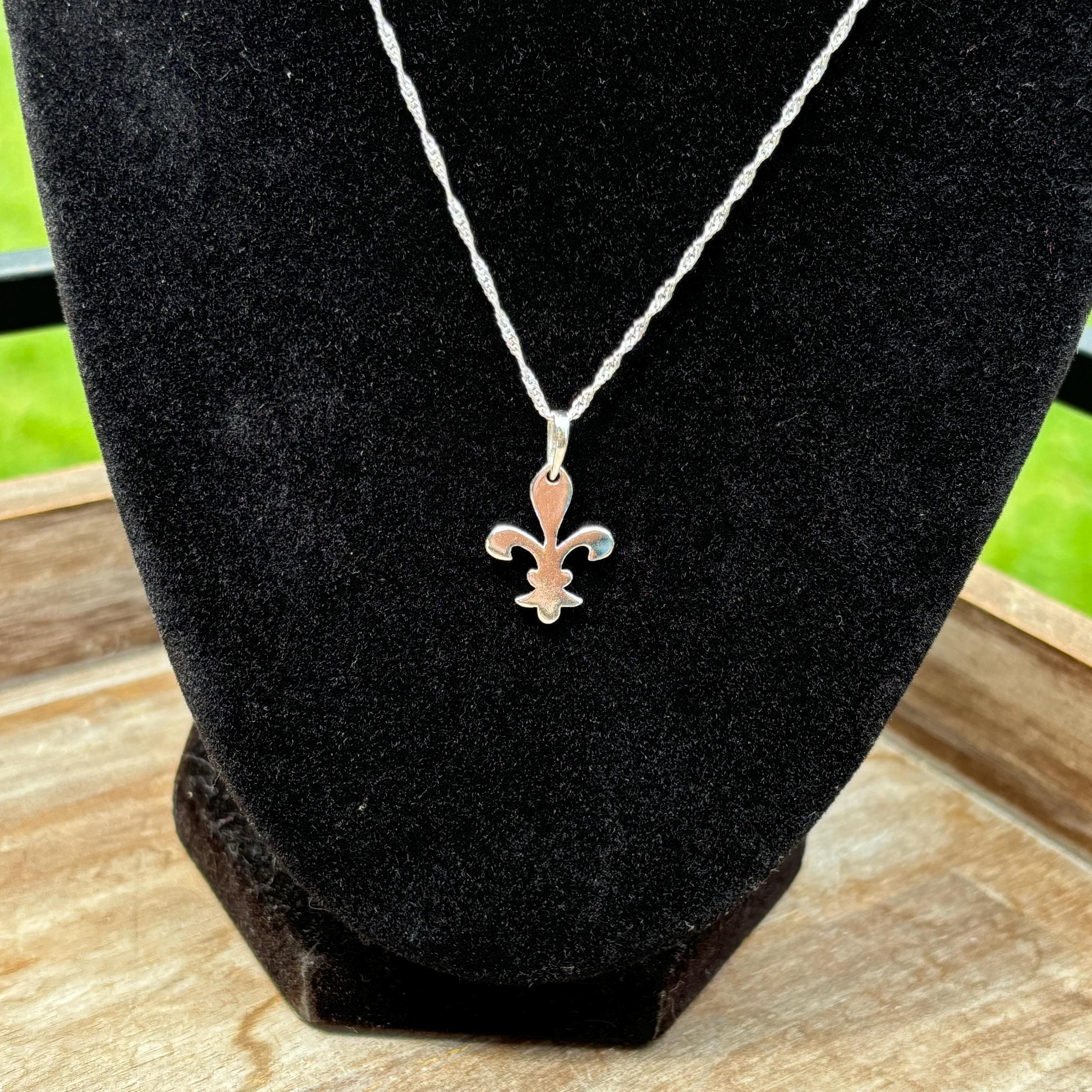 Sterling Silver Fleur De Lis Pendant