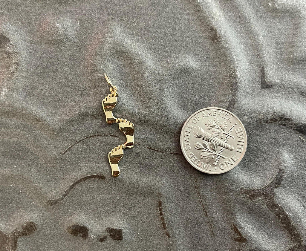 14K Yellow Gold Footprints Pendant