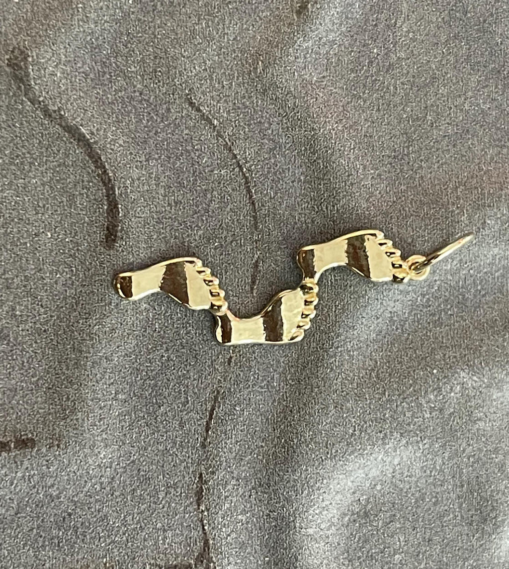 14K Yellow Gold Footprints Pendant