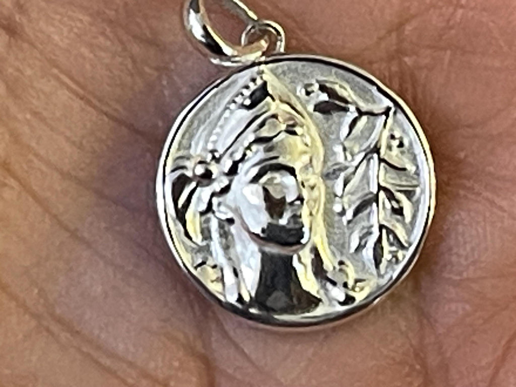 Sterling Silver 22x15 mm Athena Round Pendant