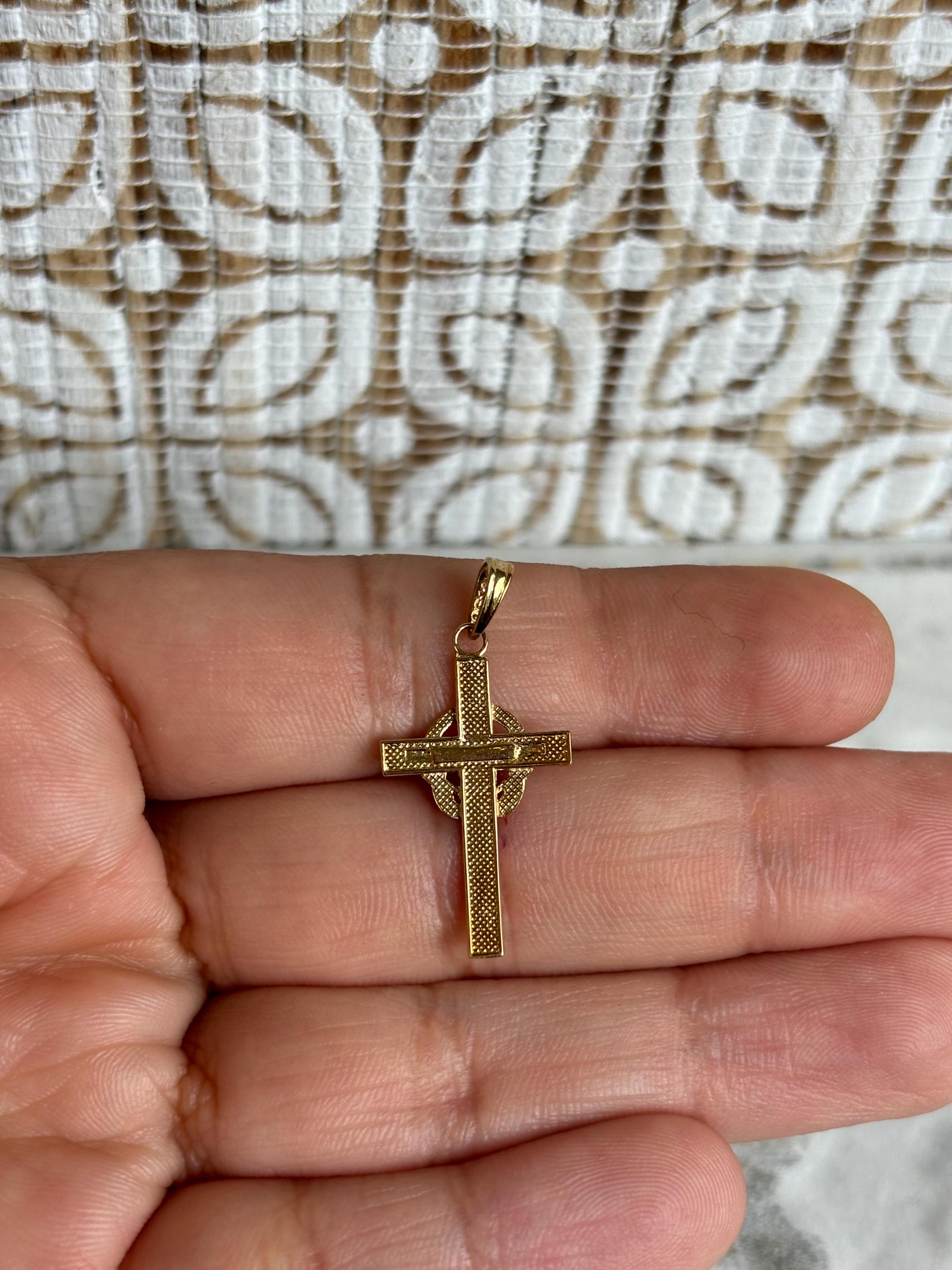 10K Claddagh Cross Pendant