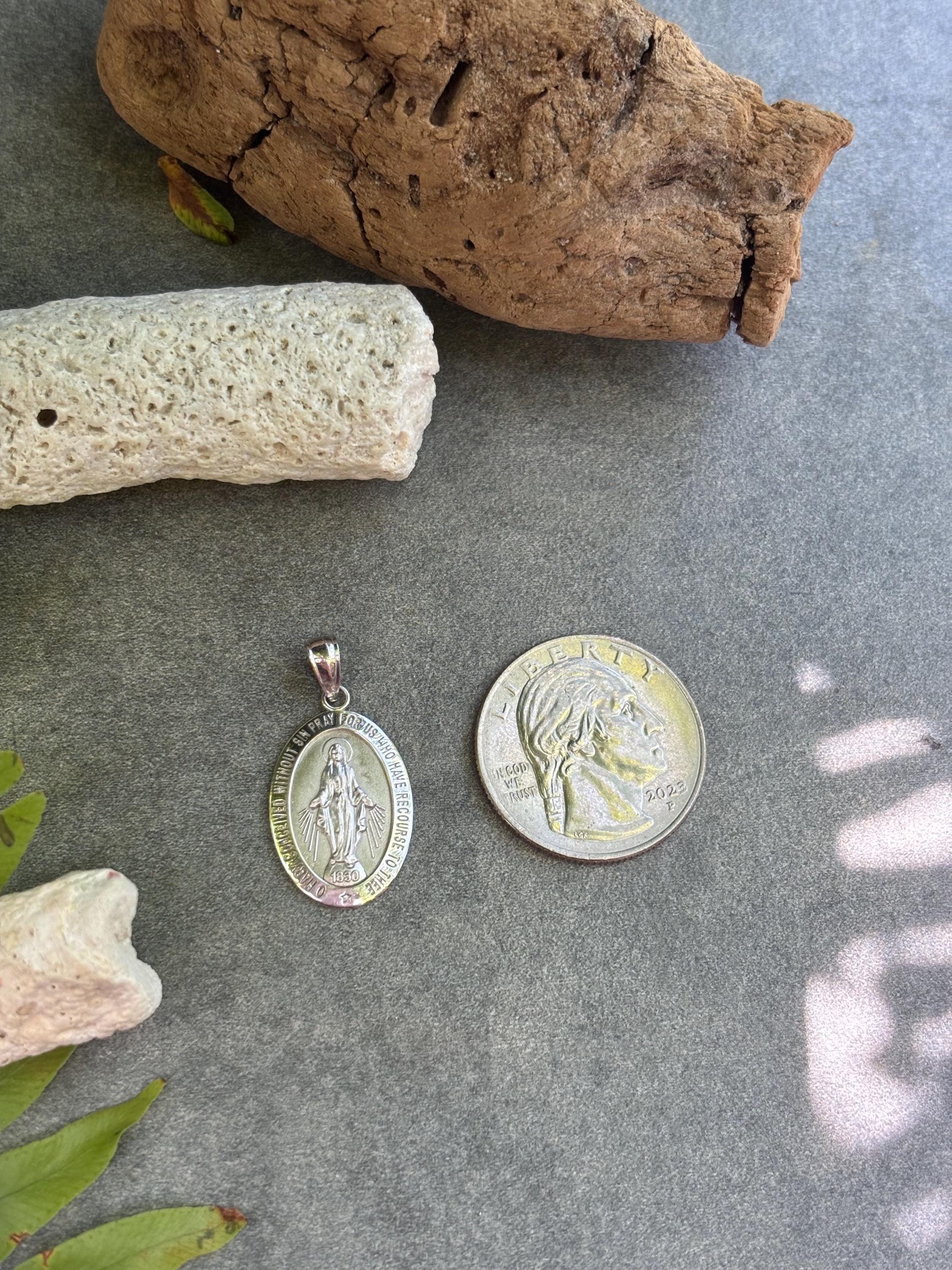 14k White Gold Polished and Satin Solid Miraculous Medal Pendant