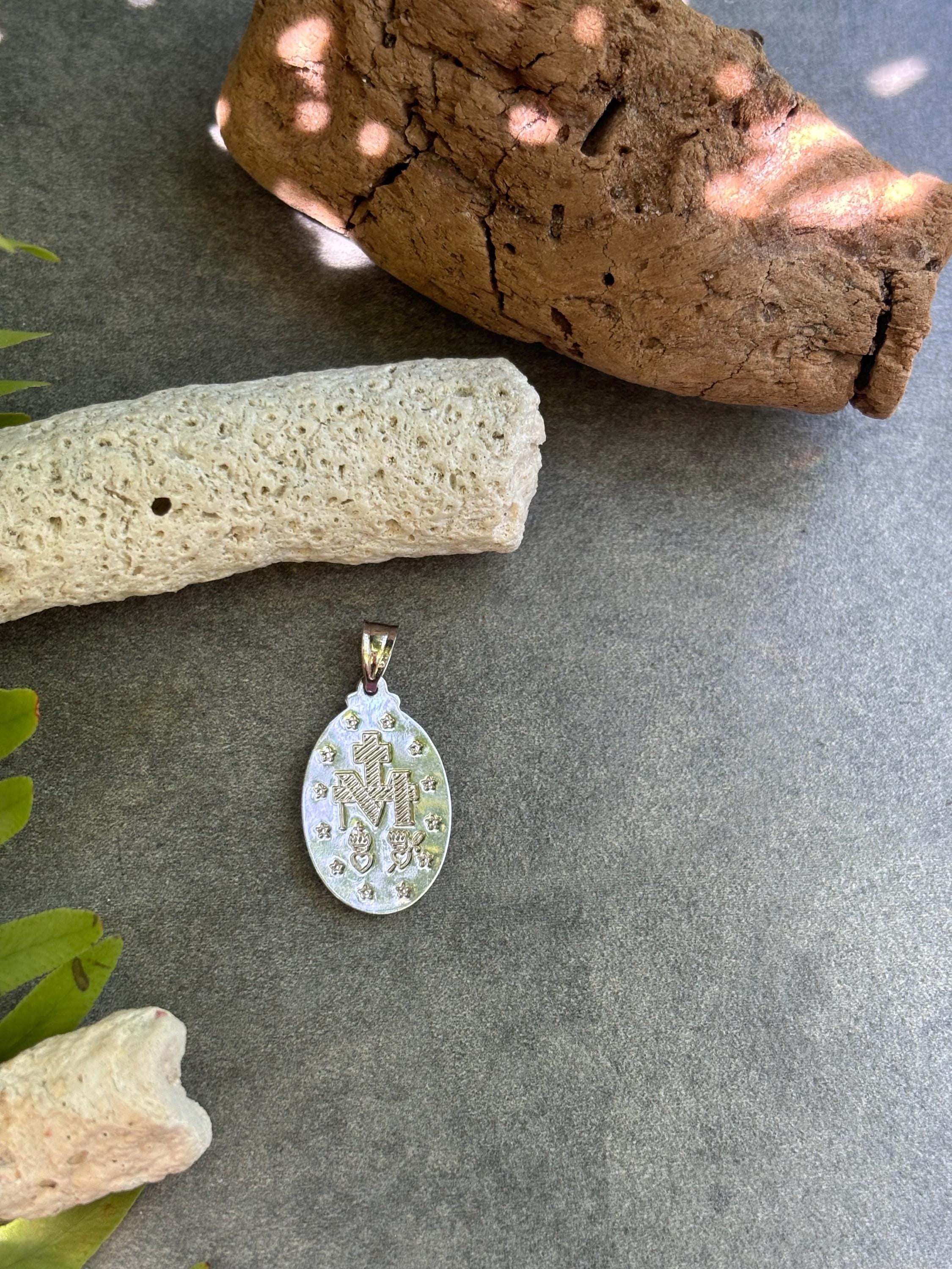 14K White Gold Oval Religious Charm
