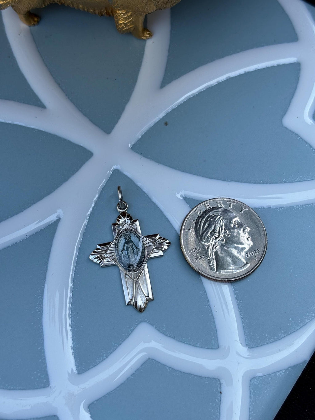 Sterling Silver Platinum-plated Miraculous Medal Cross with Clear Blue Accent