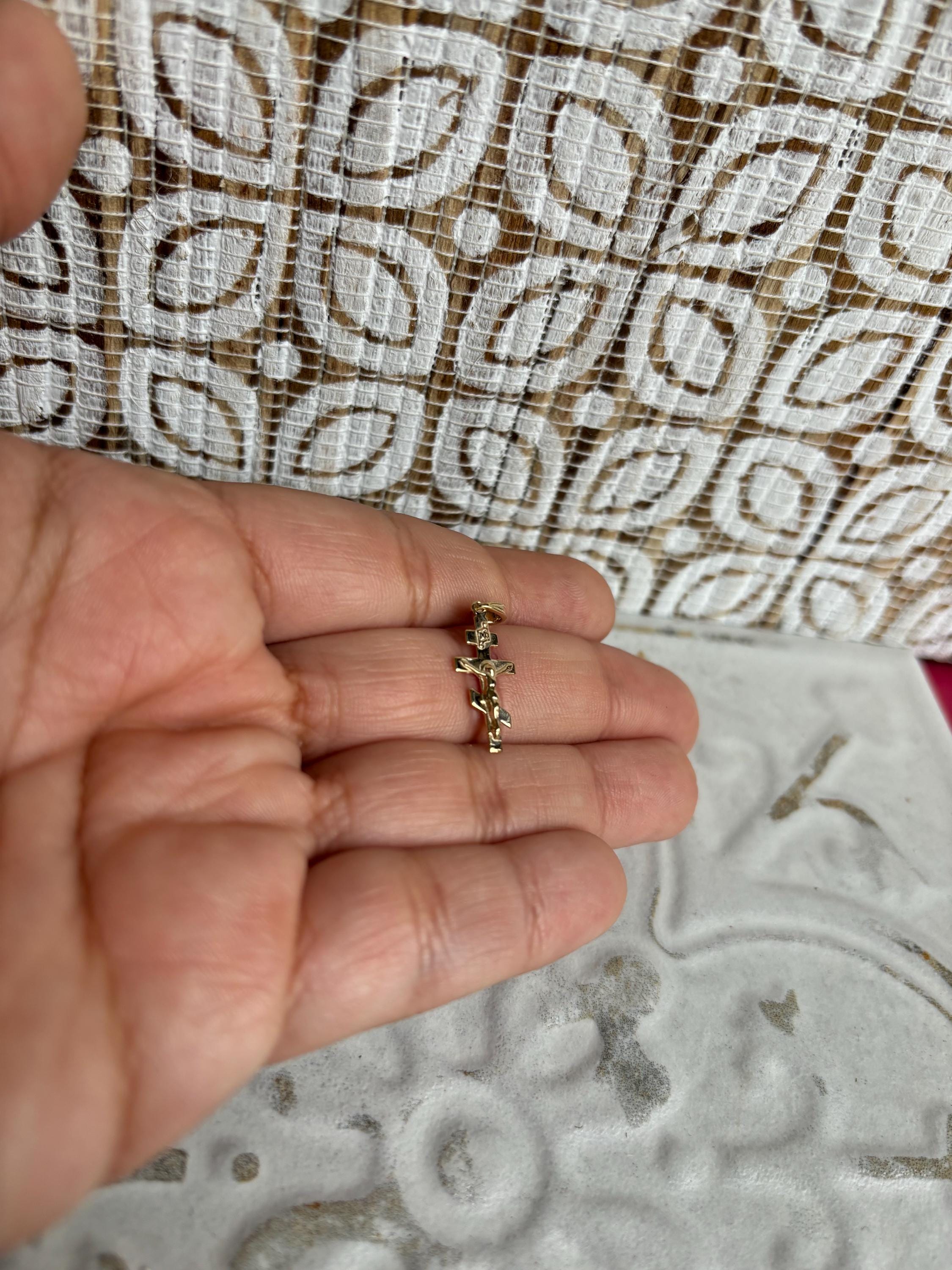 14k Gold Simple Detailed Cross Charm Pendant