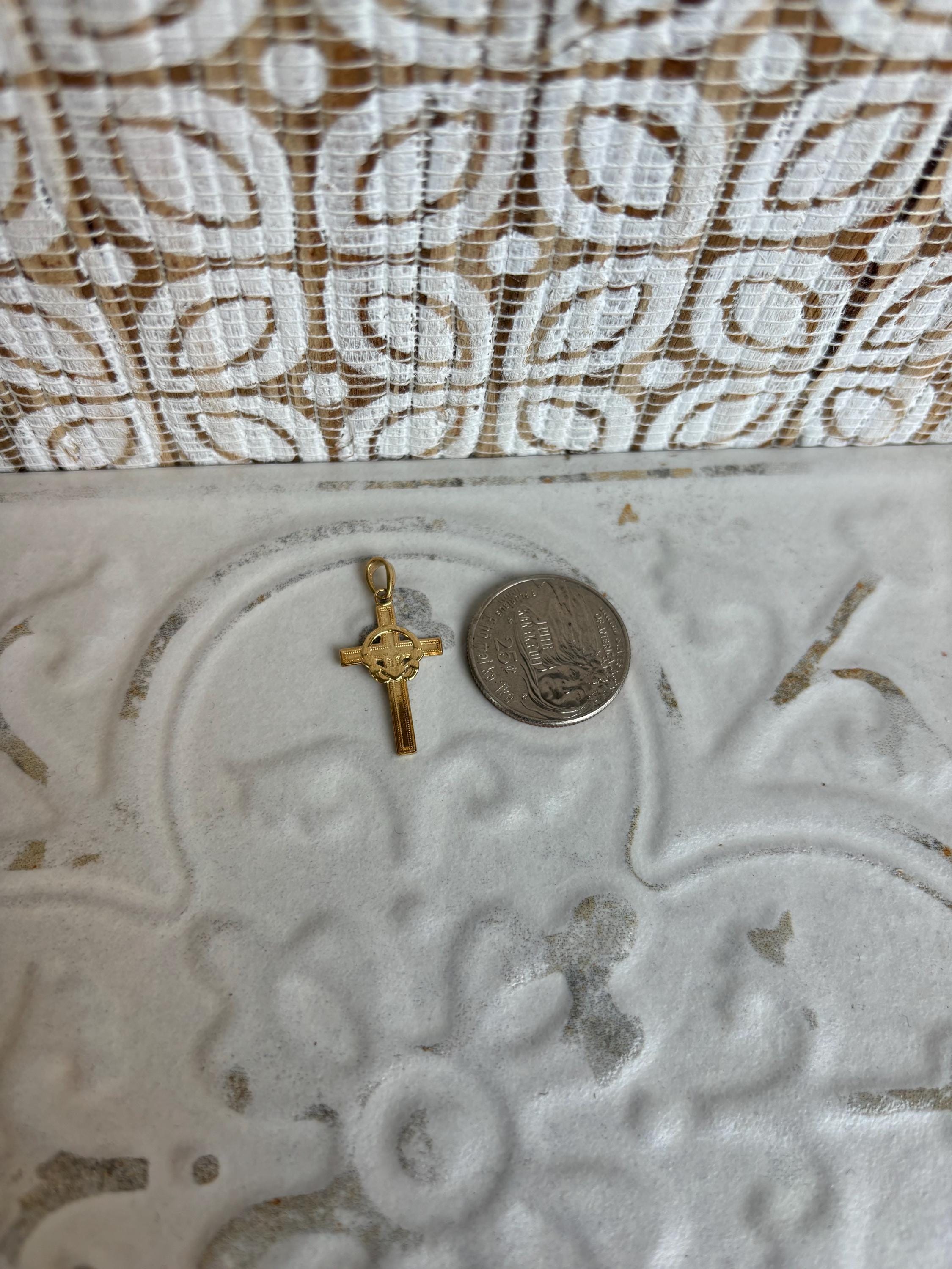 10K Claddagh Cross Pendant