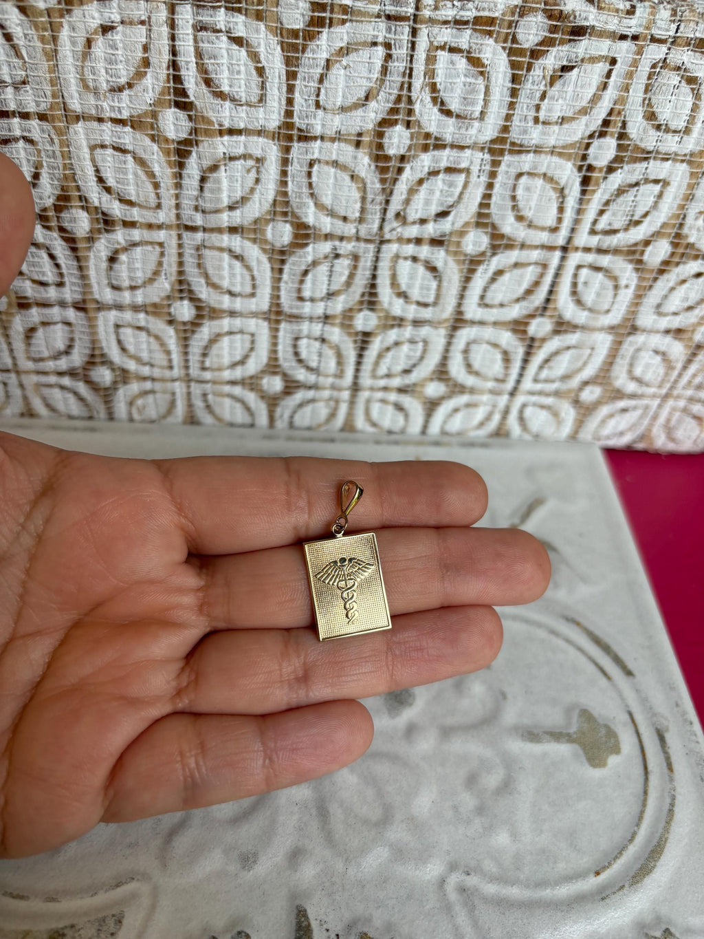 14k Textured Pendant