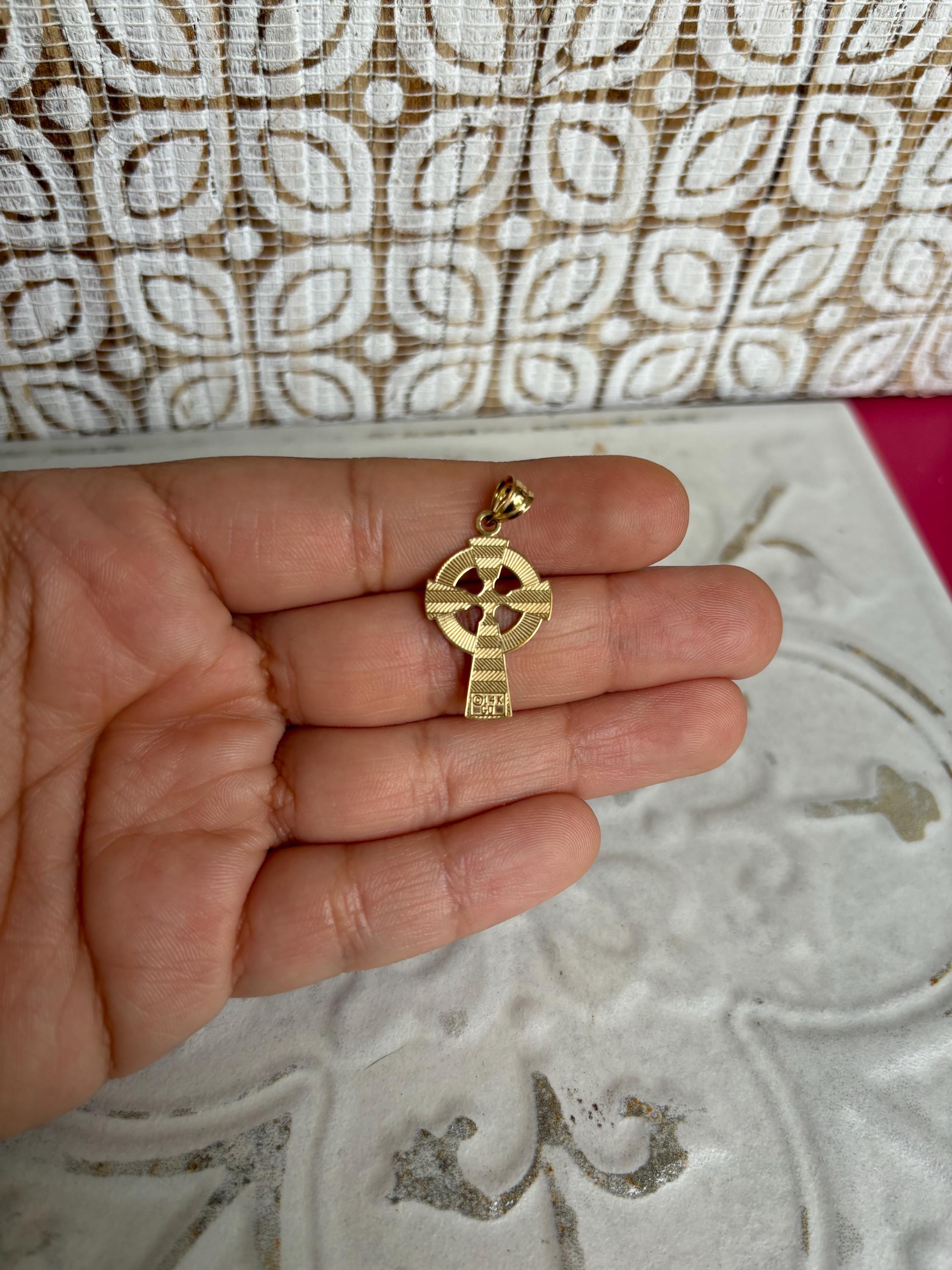 14k Celtic Cross Pendant