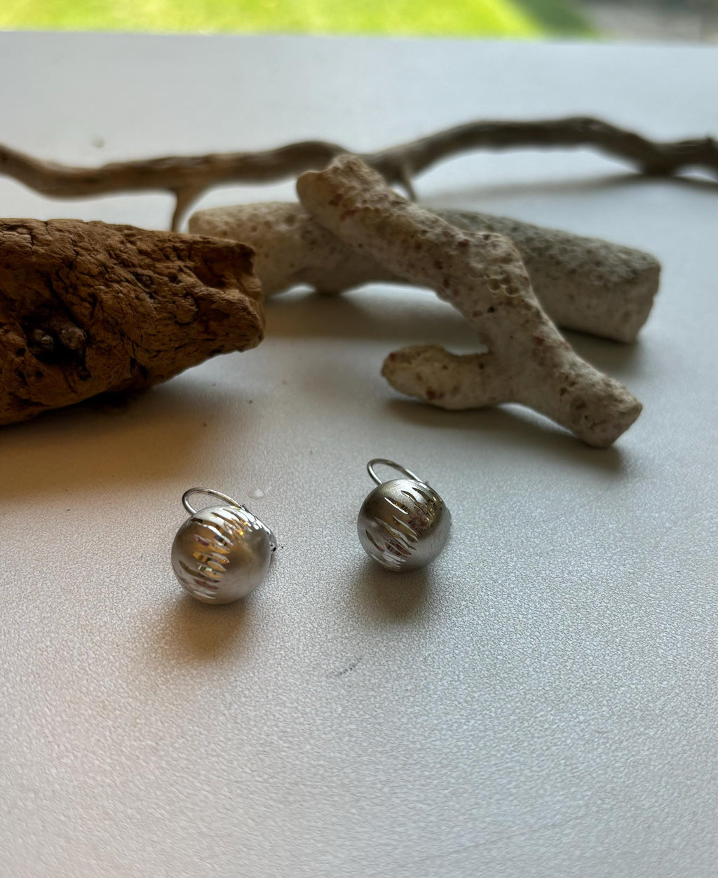 Sterling Silver Simple Detailed Clasp Earrings