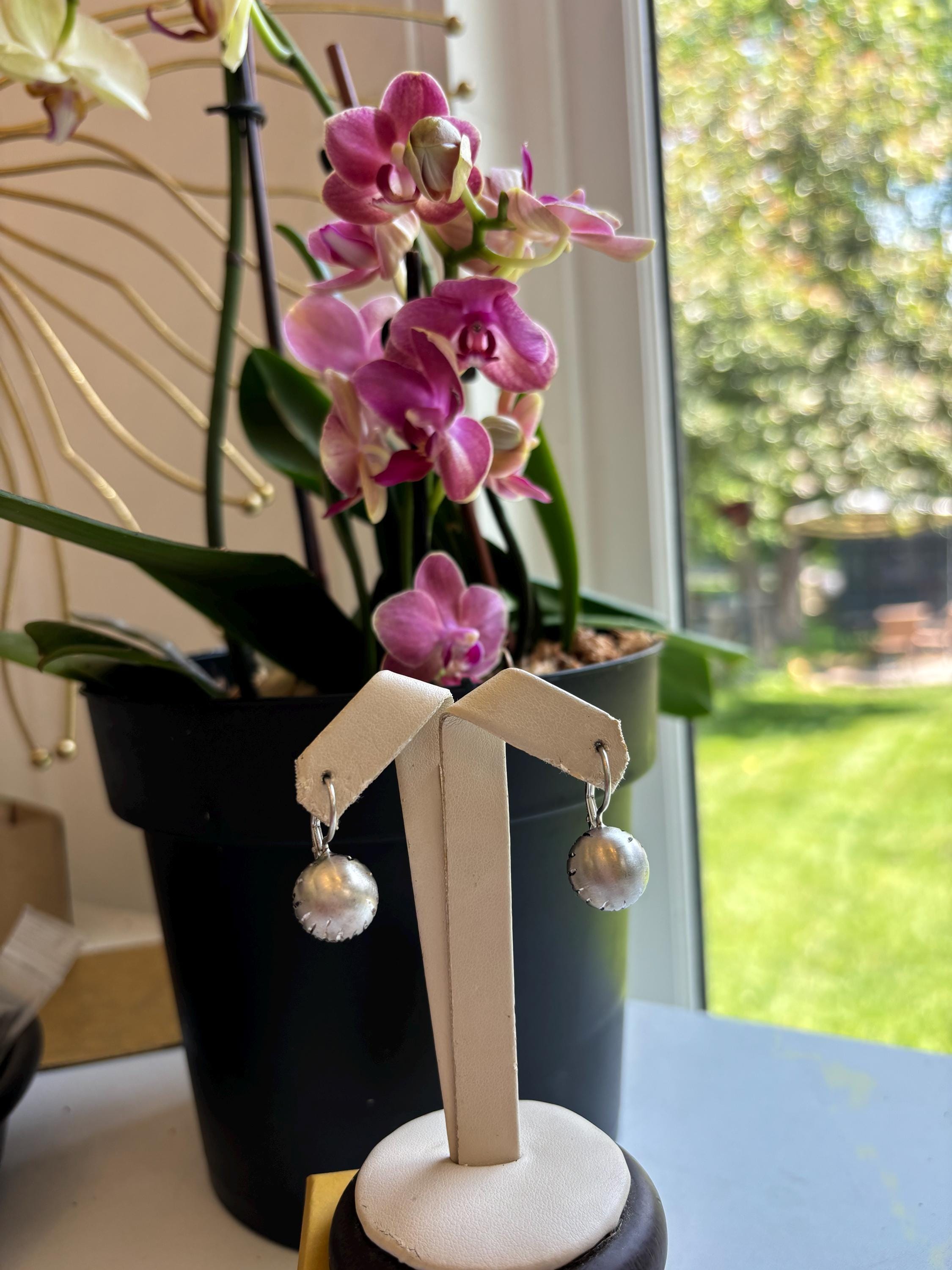 Sterling Silver Simple Detailed Clasp Earrings