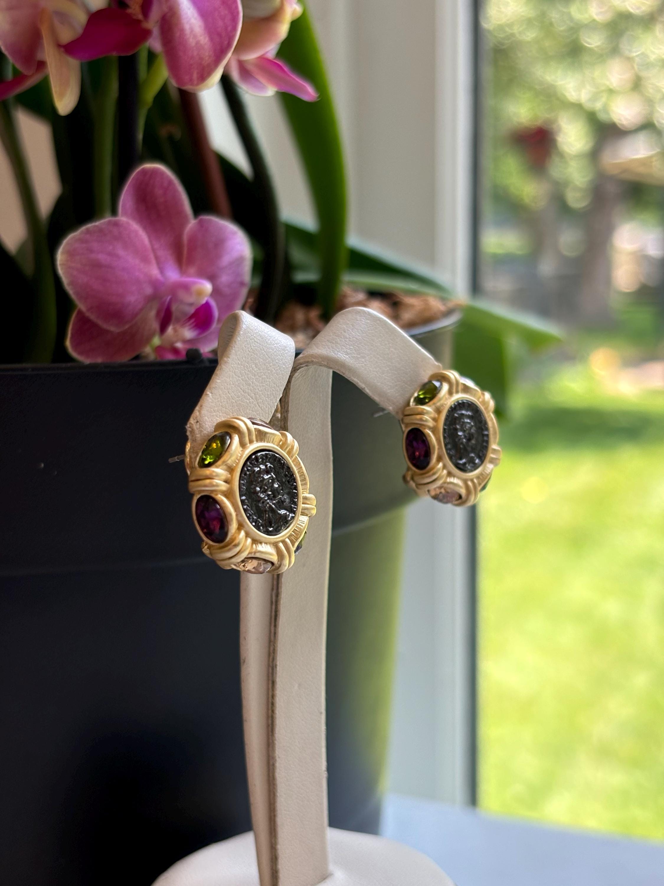 Stone Coin Earrings with Detailed Clasp