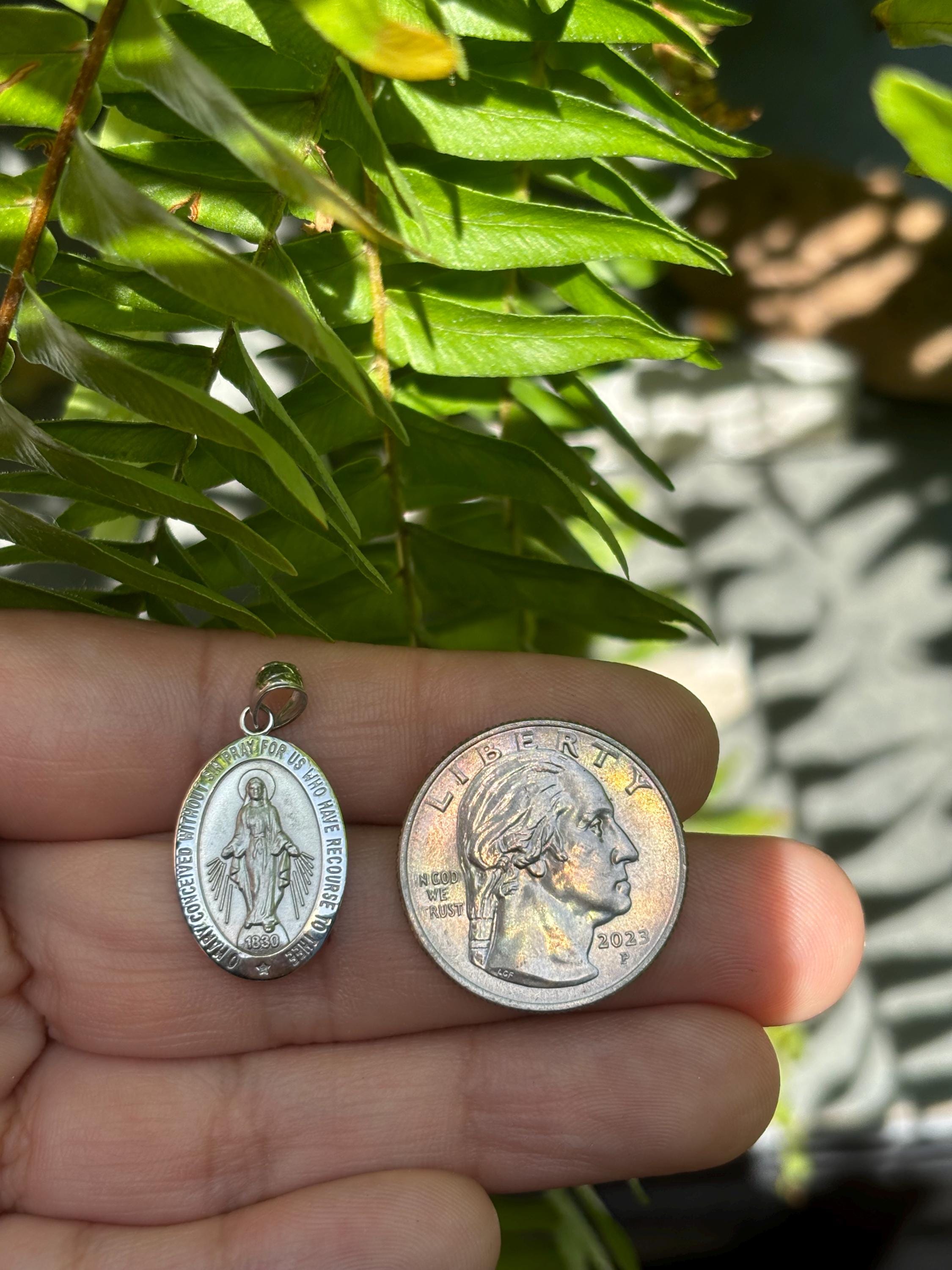 14k White Gold Polished and Satin Solid Miraculous Medal Pendant