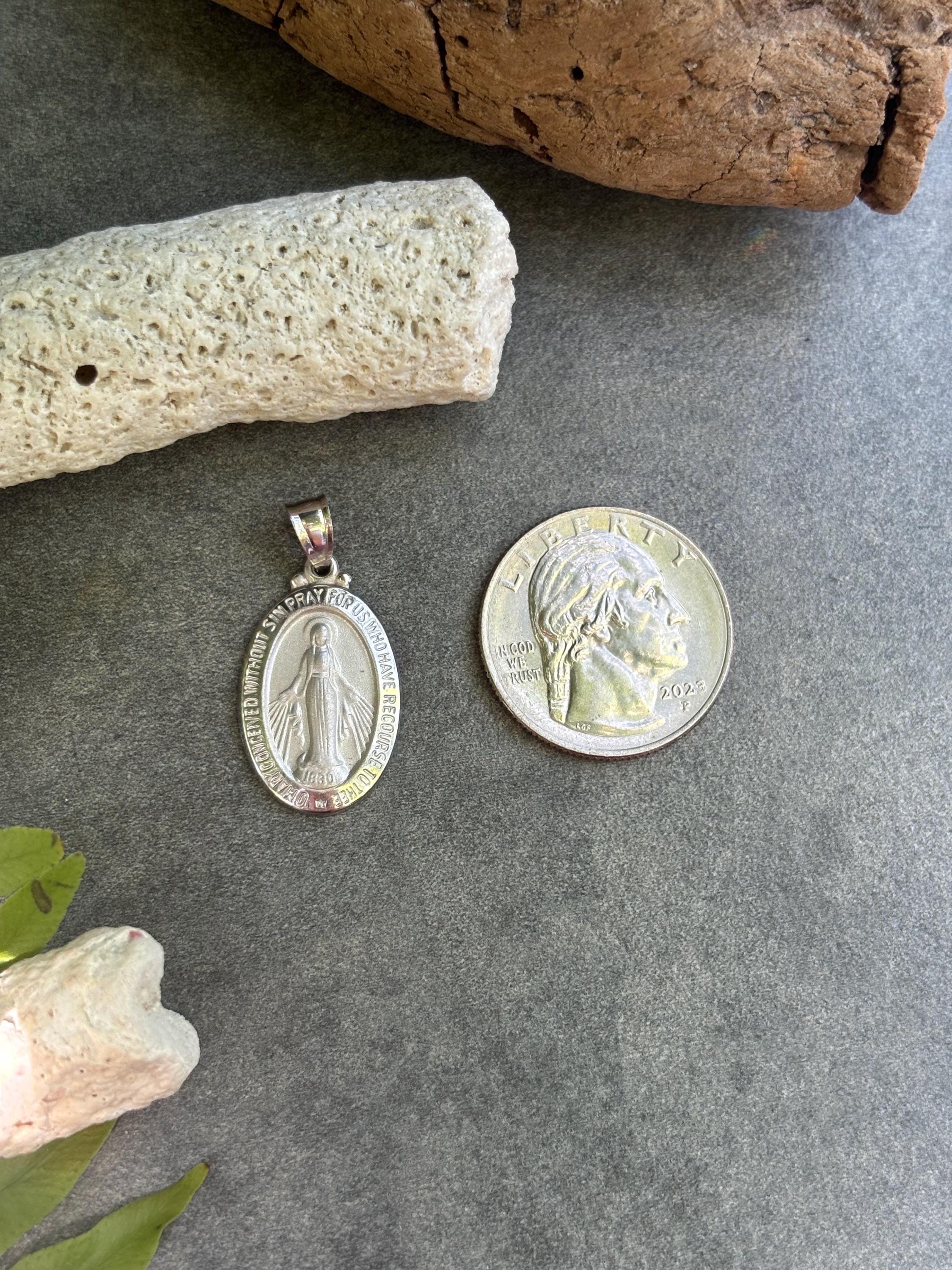 14K White Gold Oval Religious Charm