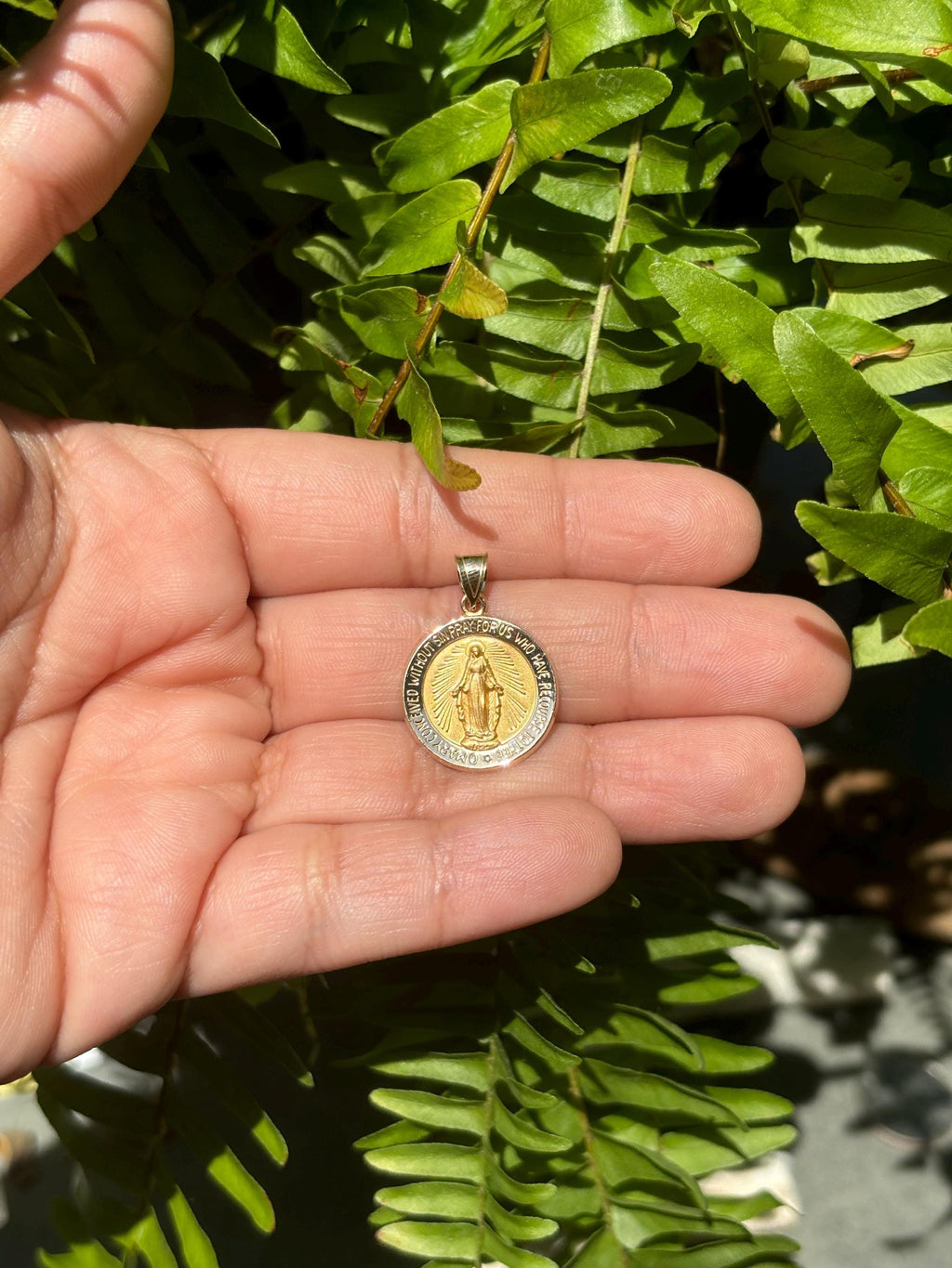 14K Yellow Gold Round Miraculous Medal