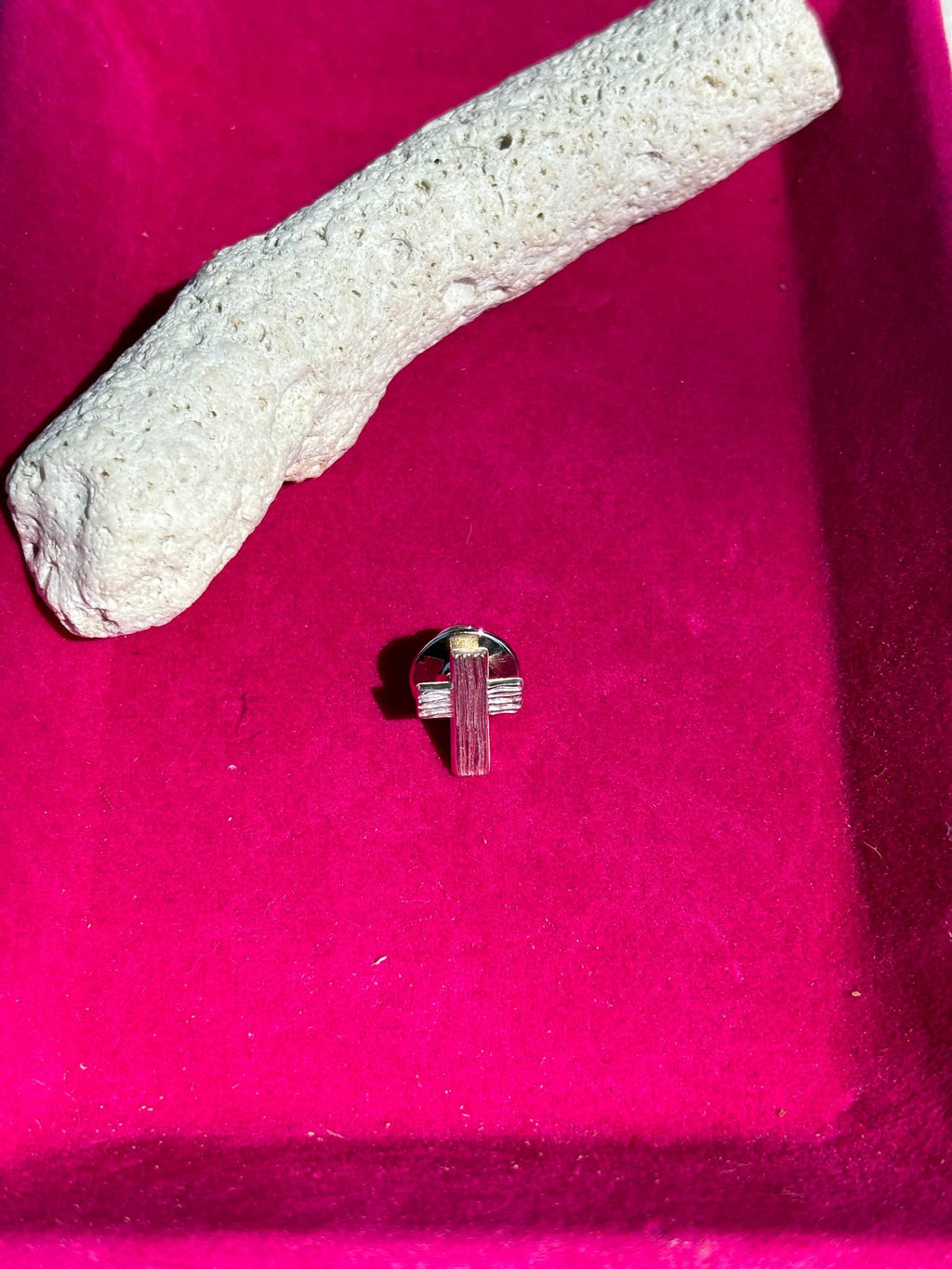 Sterling Silver The Rugged Cross Pin
