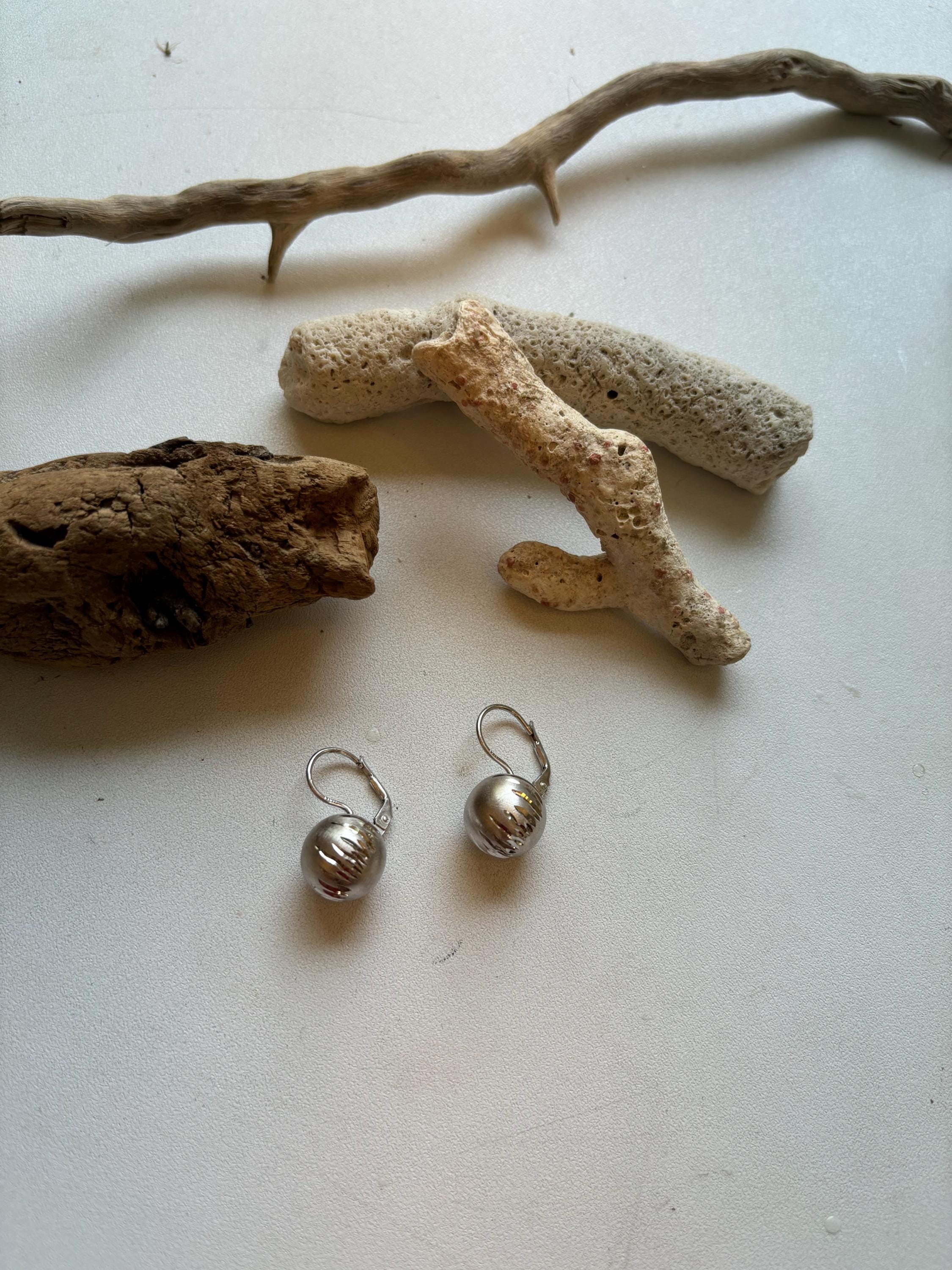 Sterling Silver Simple Detailed Clasp Earrings