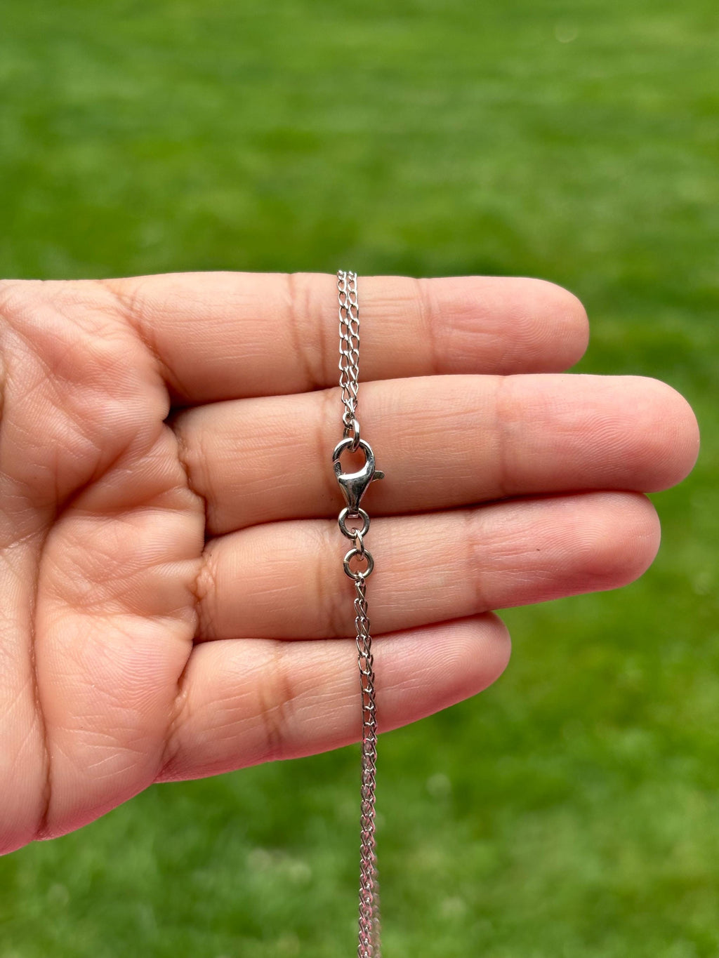 Sterling Silver Wavy Circle Necklace