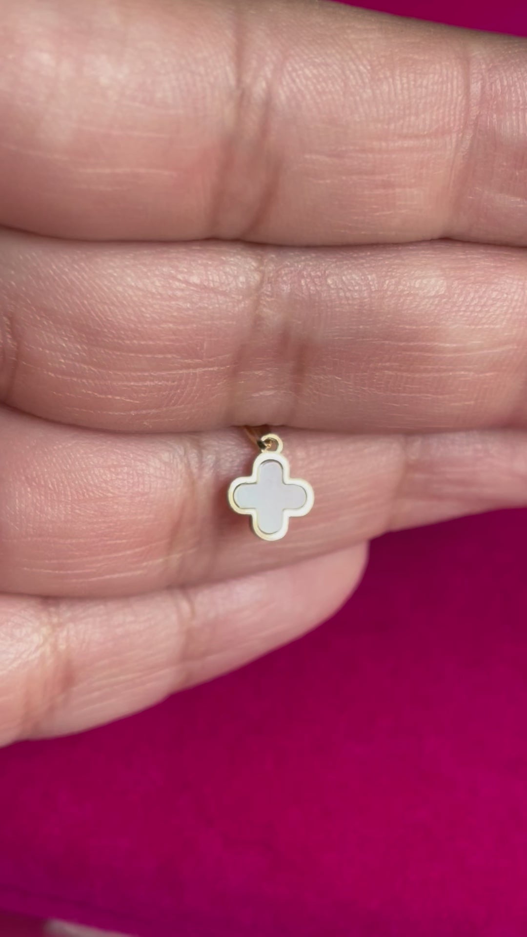 10K Polished Mother of Pearl Clover Pendant