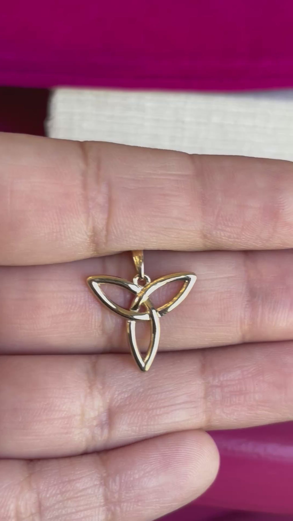 14K Trinity Celtic Symbol Charm